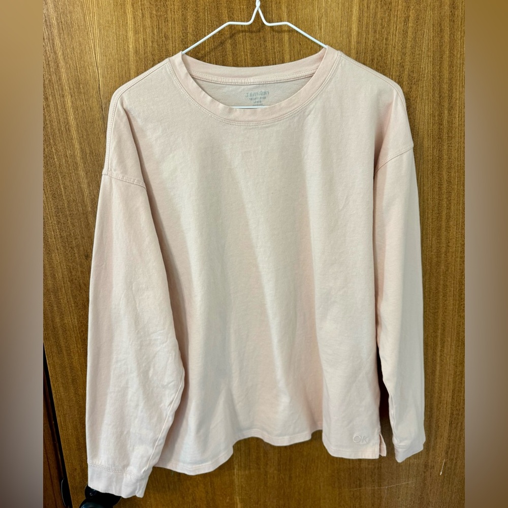 Calvin Klein Performance Women’s Long-Sleeve Crewneck Top - Pale Pink